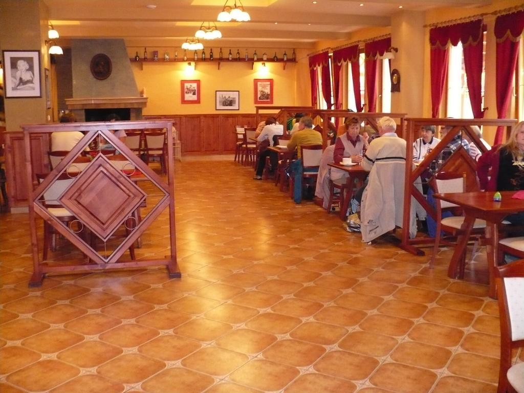 Motel Ranč Ruzomberok Exteriér fotografie