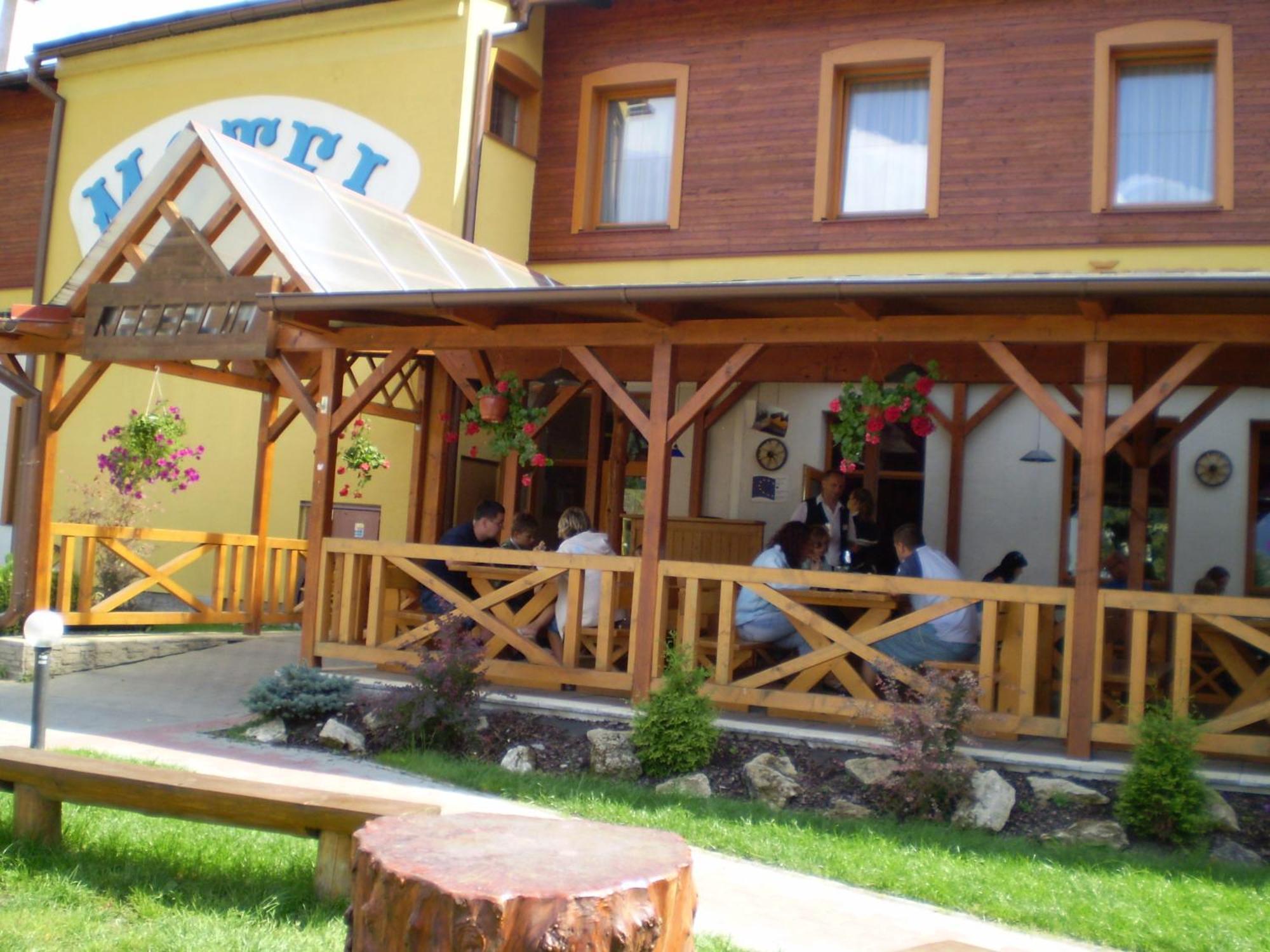 Motel Ranč Ruzomberok Exteriér fotografie